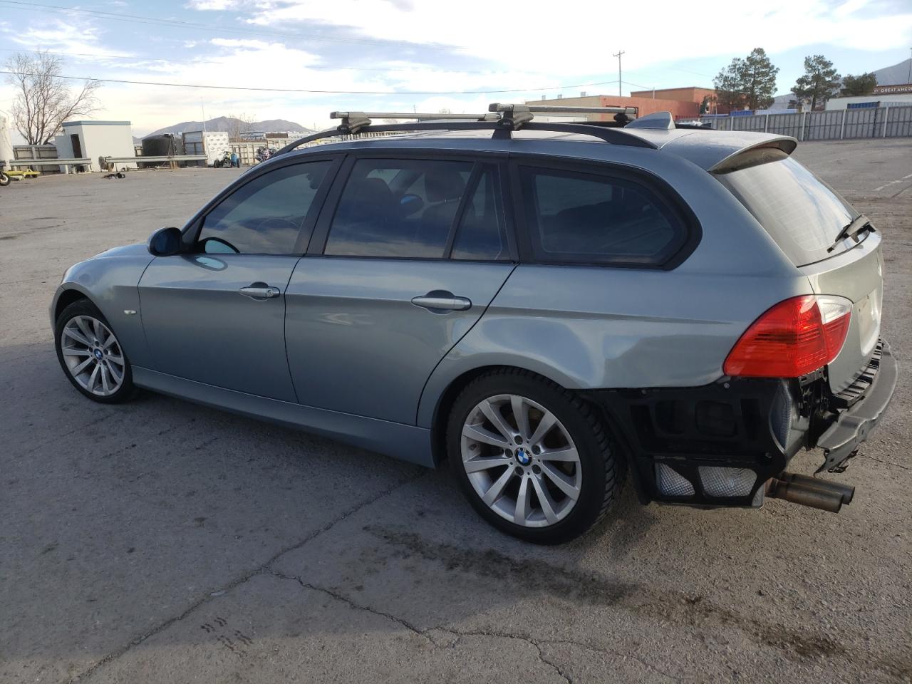 Image 2 of 2007 BMW 328 XIT 2007 with VIN WBAVT73577FZ36831