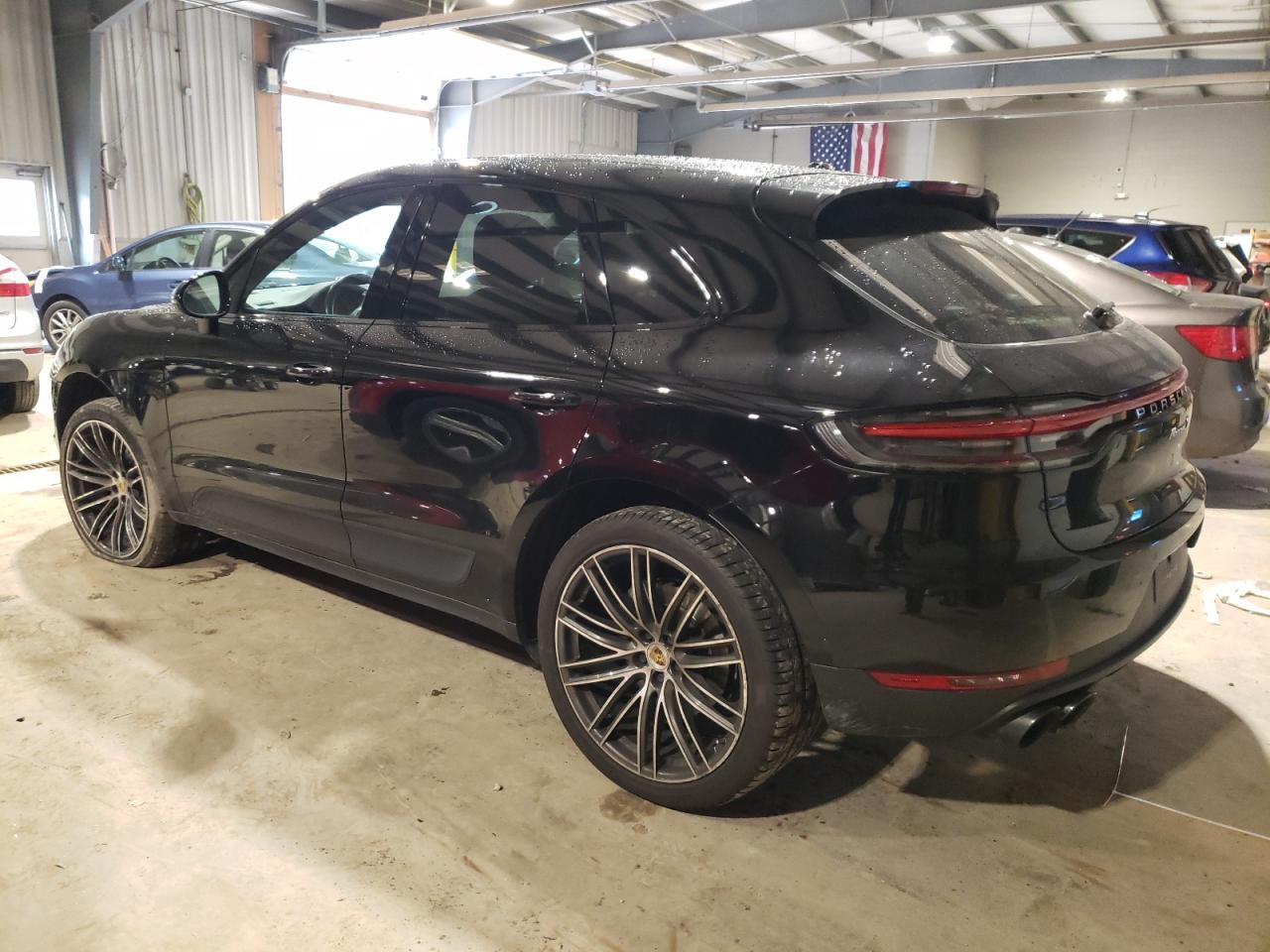 Изображение 2 2019 PORSCHE MACAN S 2019 с VIN WP1AB2A57KLB33309