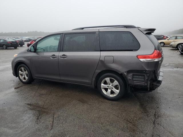 Obraz 2 z 2013 TOYOTA SIENNA LE 2013 z VIN 5TDKK3DC9DS370942