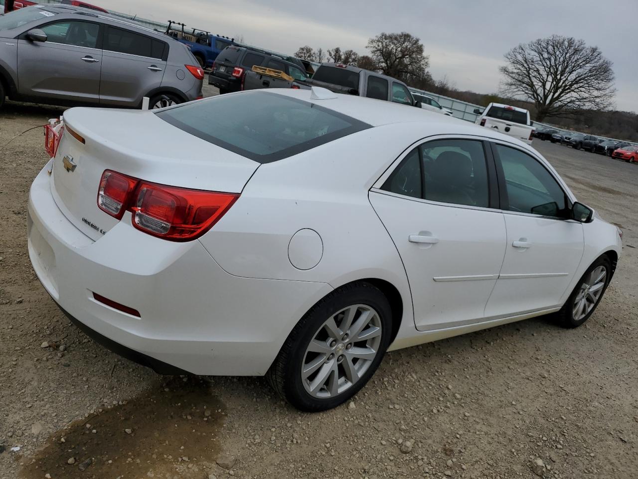 Image 3 of 2015 CHEVROLET MALIBU 2LT 2015 with VIN 1G11D5SL6FF270832