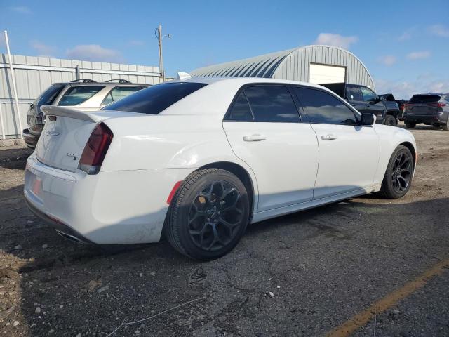 Image 3 of 2019 CHRYSLER 300 S 2019 with VIN 2C3CCABT3KH634293