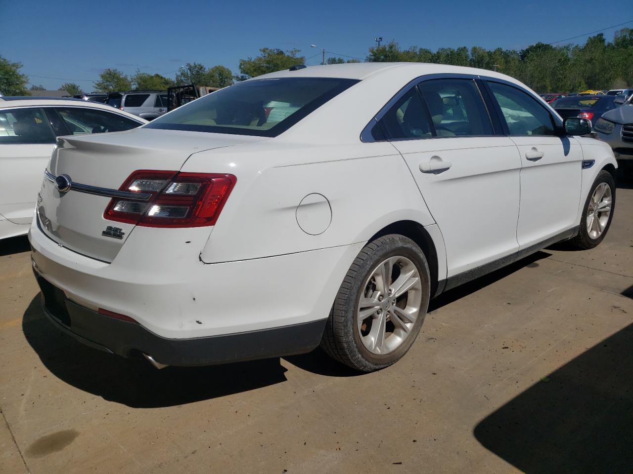 Obraz 3 z 2014 FORD TAURUS SEL 2014 z VIN 1FAHP2E89EG139606