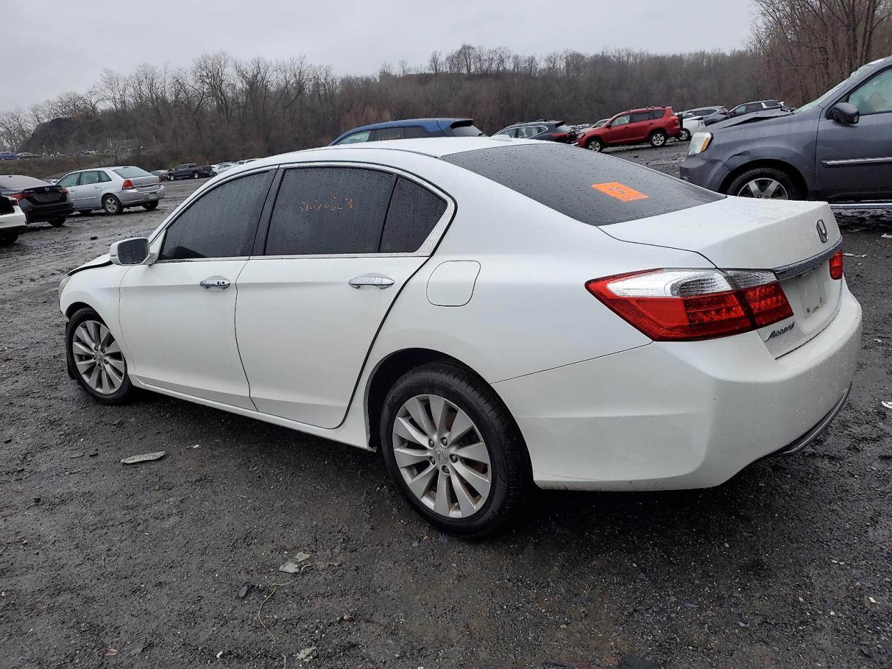 Image 2 of 2015 HONDA ACCORD EXL 2015 with VIN 1HGCR2F85FA184657