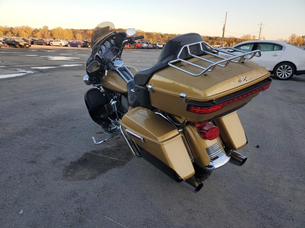 Изображение 3 2017 HARLEY-DAVIDSON FLHTK ULTRA LIMITED 2017 с VIN 1HD1KED10HB624622