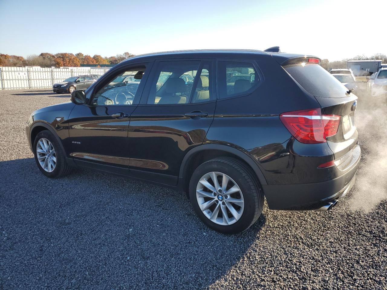 Obraz 2 z 2014 BMW X3 XDRIVE28I 2014 z VIN 5UXWX9C54E0D21114