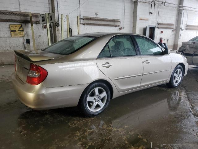 Obraz 3 z 2002 TOYOTA CAMRY LE 2002 z VIN JTDBE32KX20034394