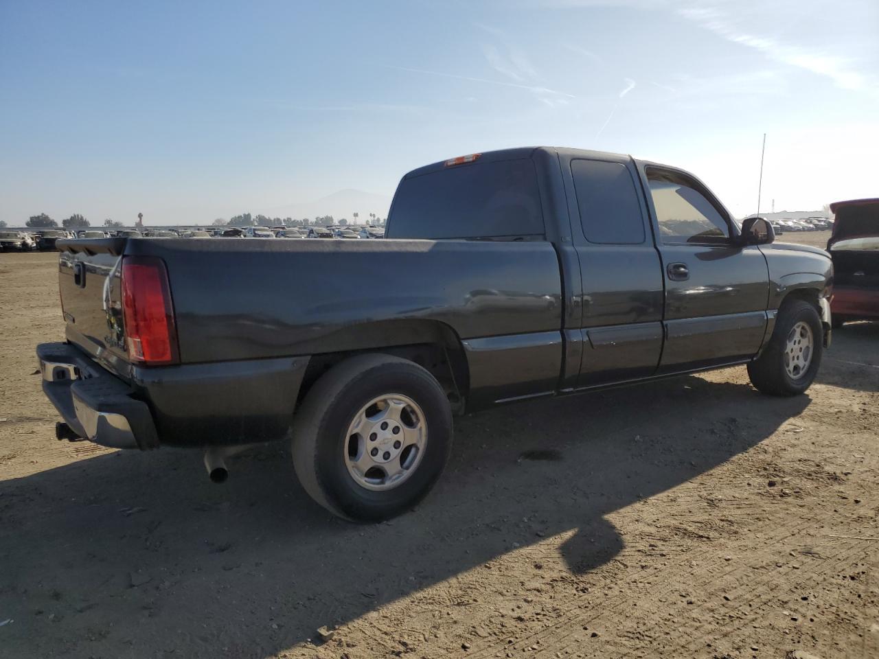 Obraz 3 z 2003 CHEVROLET SILVERADO C1500 2003 z VIN 2GCEC19V331271760