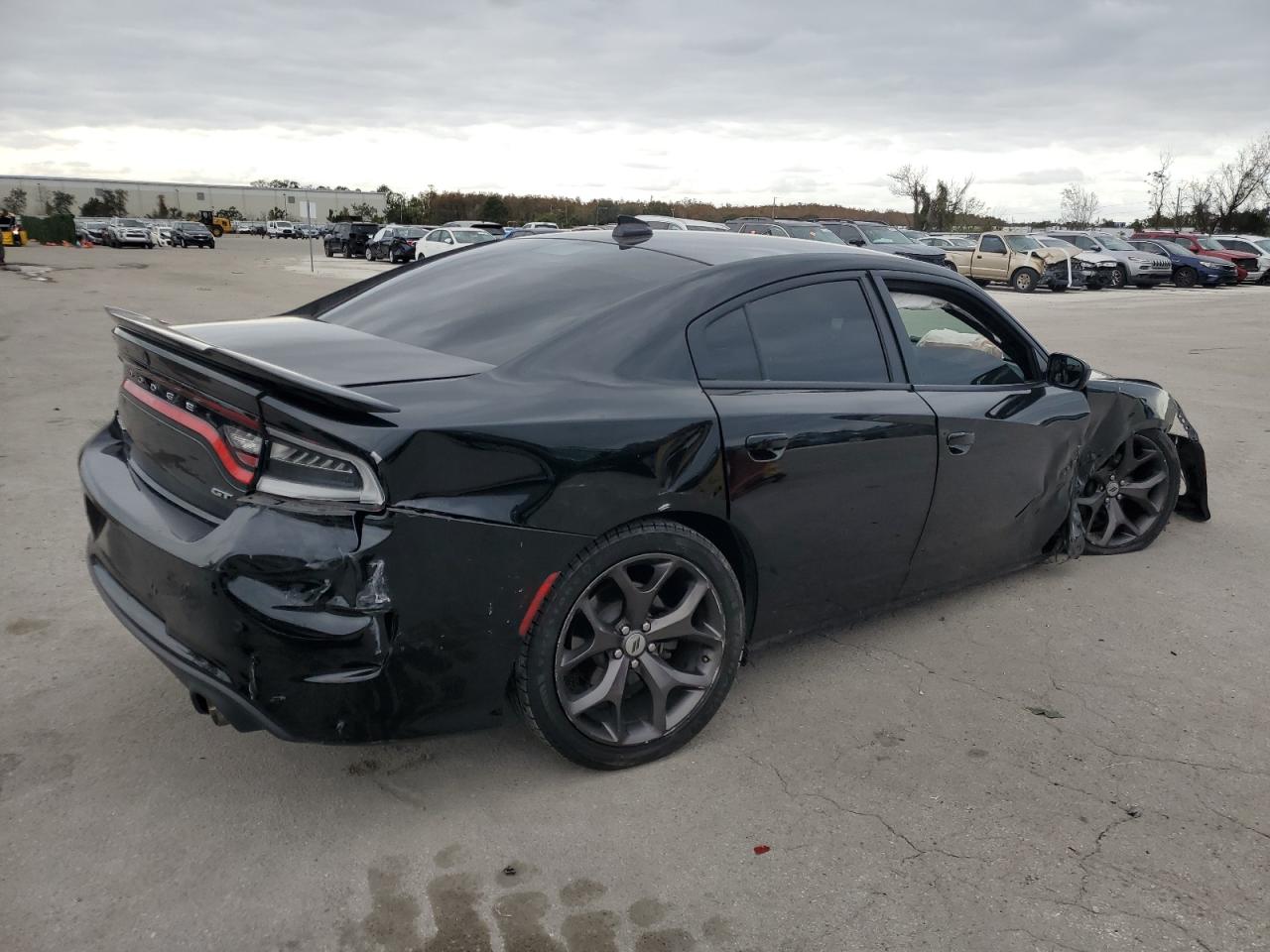 Image 3 of 2019 DODGE CHARGER GT 2019 with VIN 2C3CDXHG3KH691913