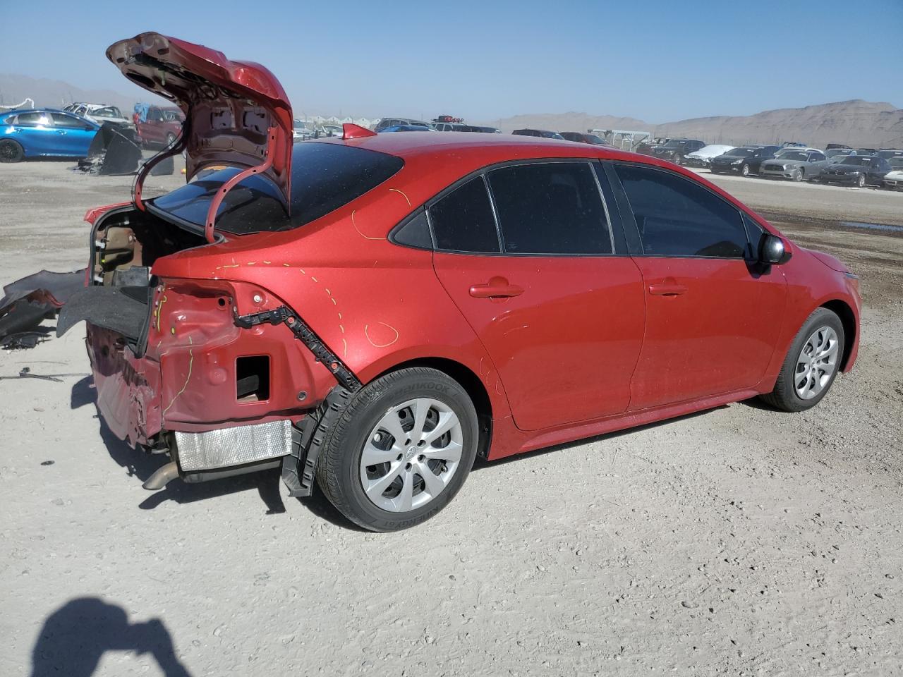 Изображение 3 2021 TOYOTA COROLLA LE 2021 с VIN 5YFEPMAE4MP172014