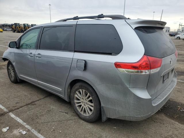 Изображение 2 2011 TOYOTA SIENNA XLE 2011 с VIN 5TDYK3DC7BS112801