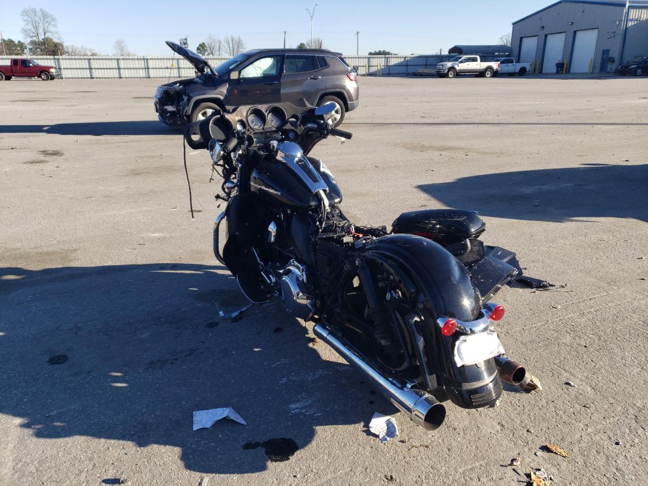 Image 3 of 2010 HARLEY-DAVIDSON FLHTCU  2010 with VIN 1HD1FC418AB603578
