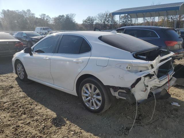 Obraz 2 z 2020 TOYOTA CAMRY LE 2020 z VIN 4T1C11AKXLU989823