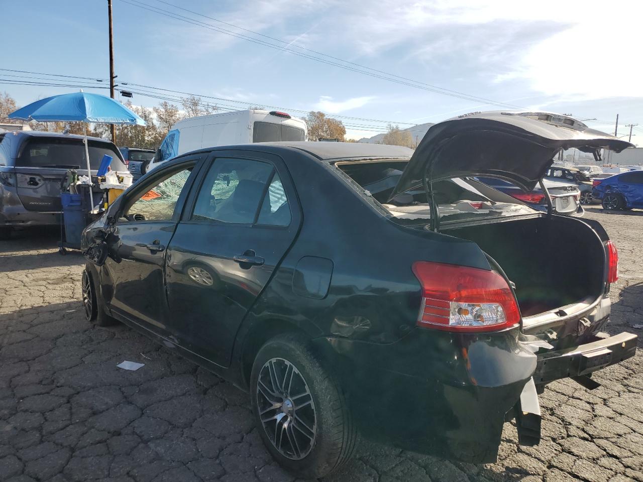 Изображение 2 2010 TOYOTA YARIS  2010 с VIN JTDBT4K30A4065309