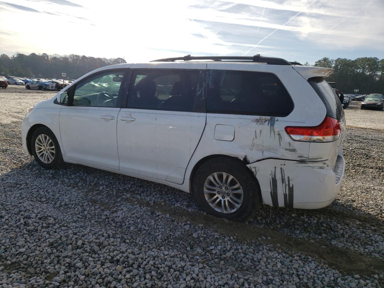 Image 2 of 2012 TOYOTA SIENNA XLE 2012 with VIN 5TDYK3DC5CS276498