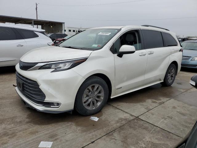 Изображение 2021 TOYOTA SIENNA XLE 2021