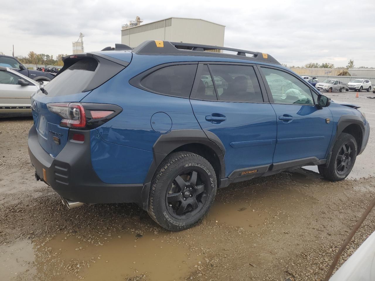 Изображение 3 2022 SUBARU OUTBACK WILDERNESS 2022 с VIN 4S4BTGUD5N3265505