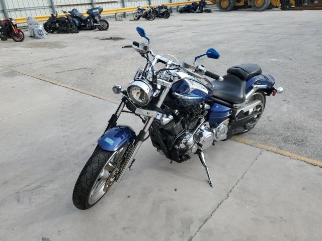 Obraz 2 z 2010 YAMAHA XV1900 CU 2010 z VIN JYAVP27E1AA011675