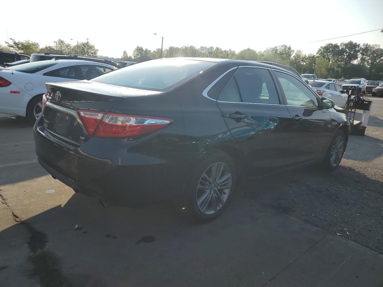 Image 3 of 2015 TOYOTA CAMRY LE 2015 with VIN 4T1BF1FK2FU010757