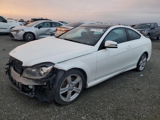 Obraz 1 z 2015 MERCEDES-BENZ C 250 2015 z VIN WDDGJ4HB1FG418307