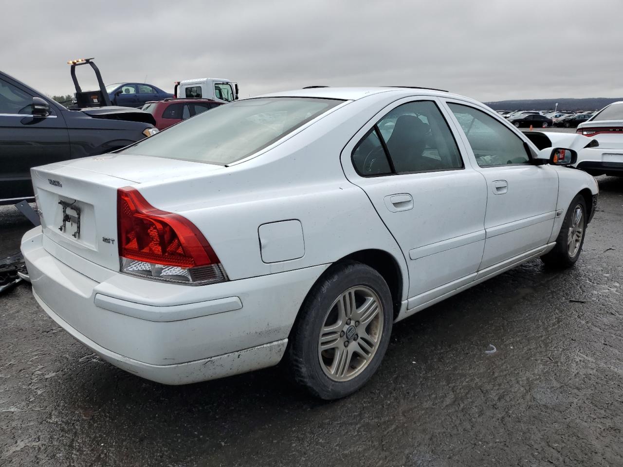 Obraz 3 z 2006 VOLVO S60 2.5T 2006 z VIN YV1RS592262530187