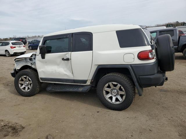 Image 2 of 2014 TOYOTA FJ CRUISER  2014 with VIN JTEBU4BF3EK183262