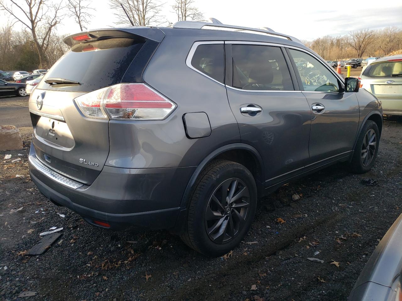 Image 3 of 2016 NISSAN ROGUE S 2016 with VIN KNMAT2MV0GP703659