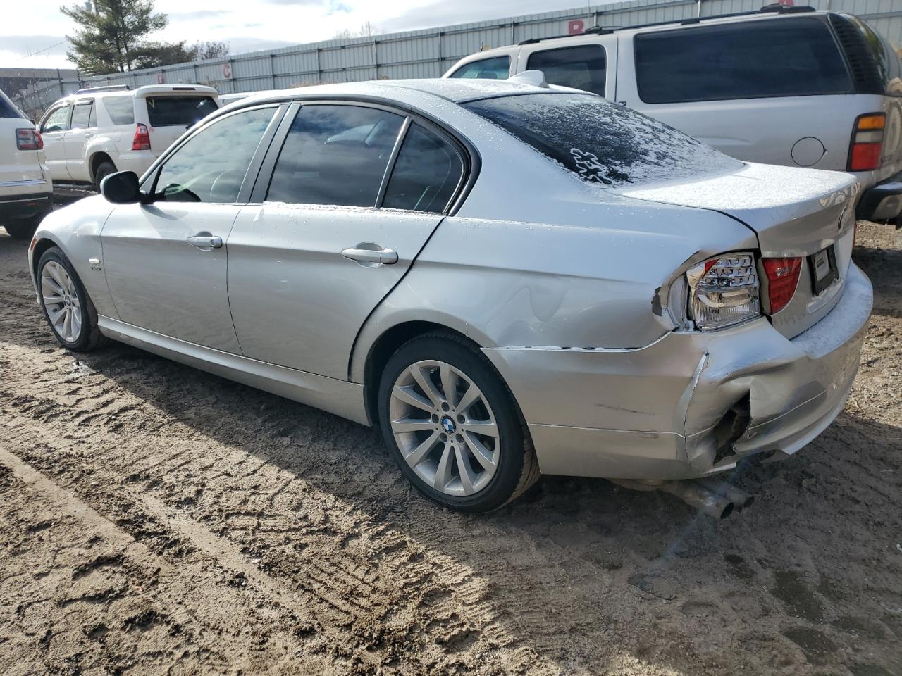 Image 2 of 2011 BMW 328 XI 2011 with VIN WBAPK7G51BNN78839
