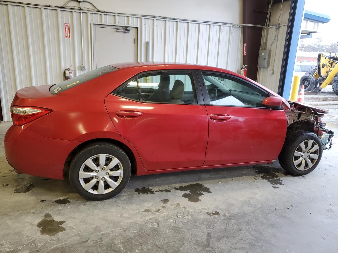 Изображение 3 2015 TOYOTA COROLLA L 2015 с VIN 5YFBURHE3FP211743