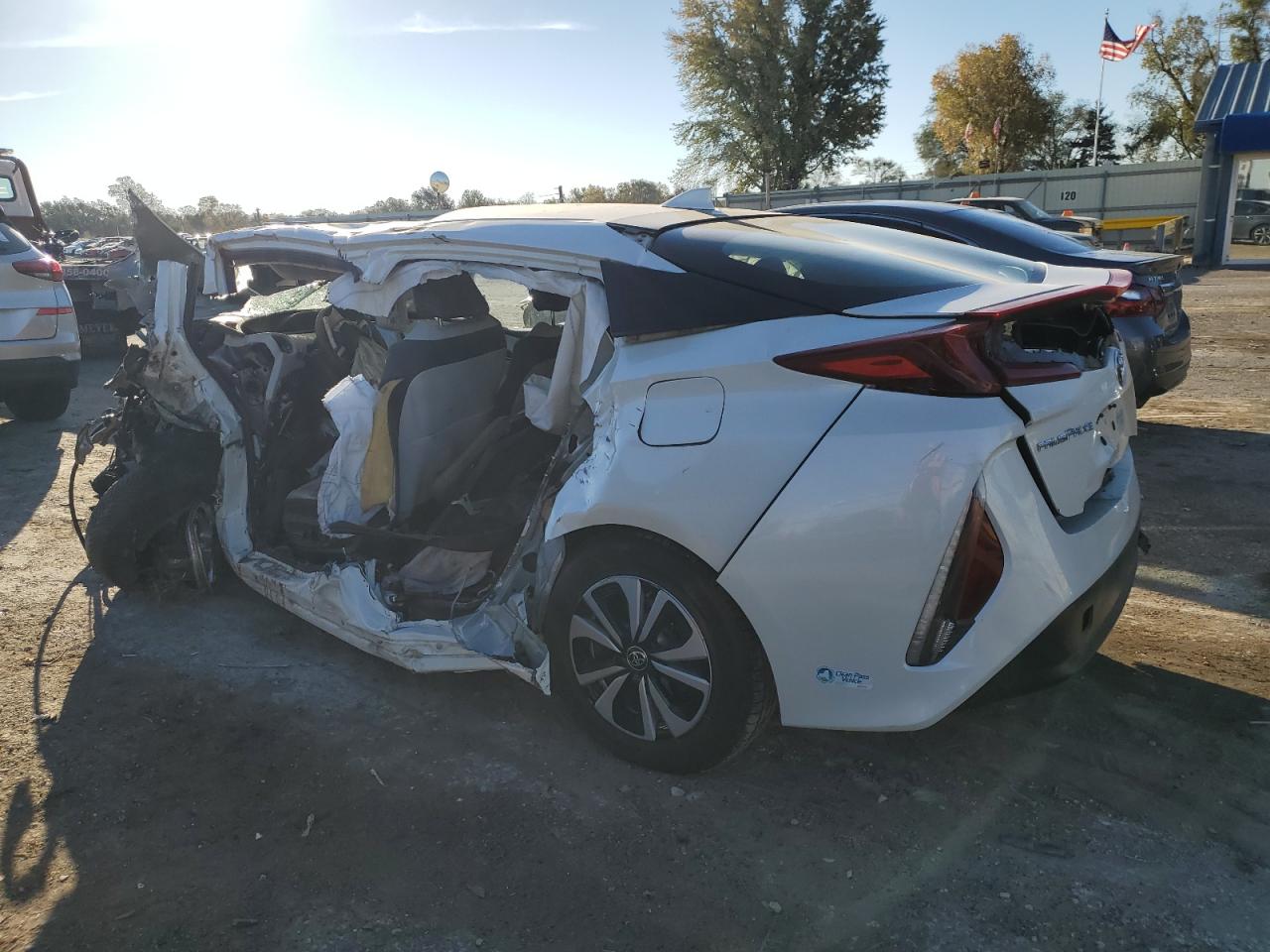Obraz 2 z 2017 TOYOTA PRIUS PRIME  2017 z VIN JTDKARFP6H3053486