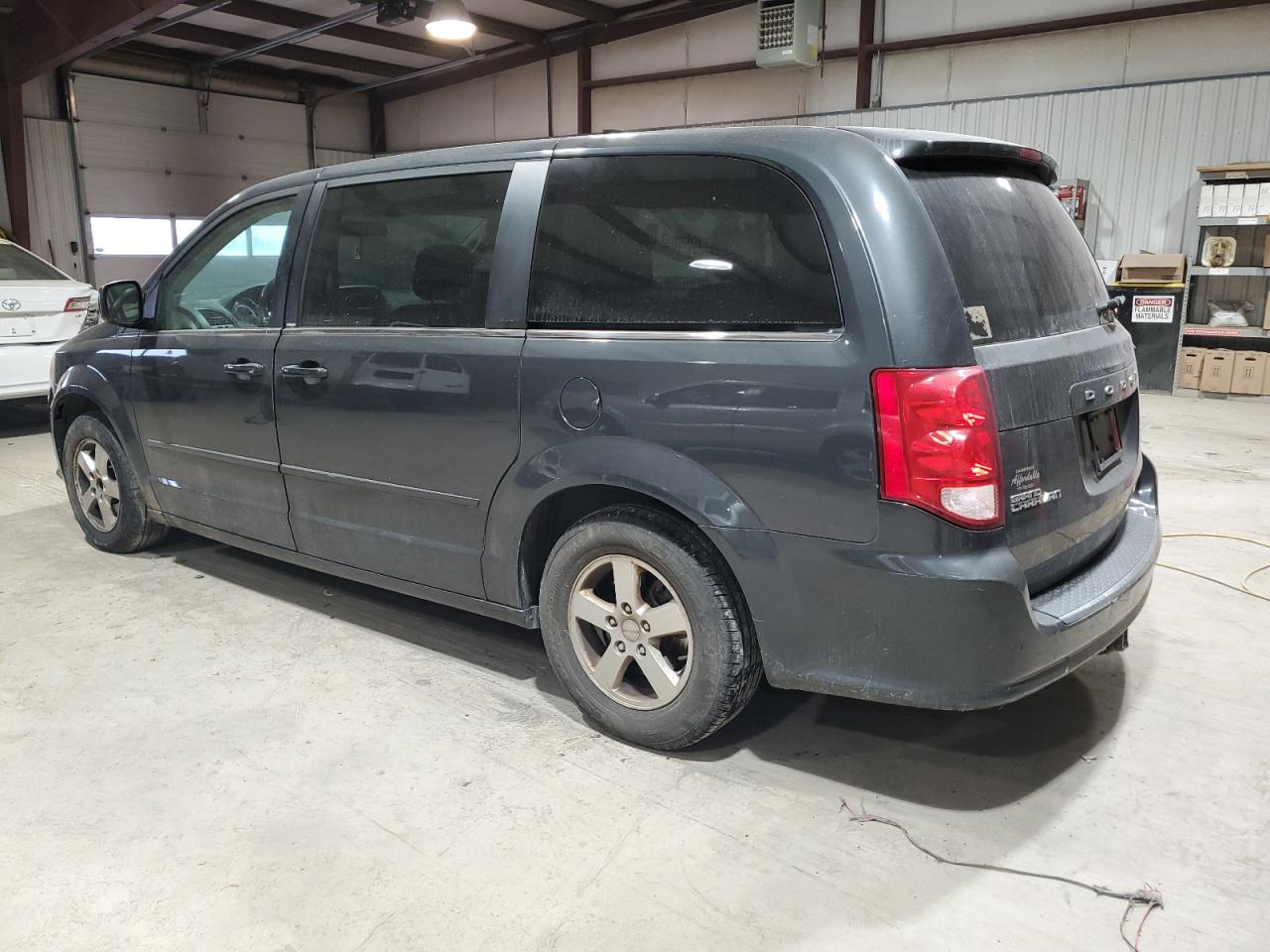 Obraz 2 z 2012 DODGE GRAND CARAVAN CREW 2012 z VIN 2C4RDGDG0CR129054