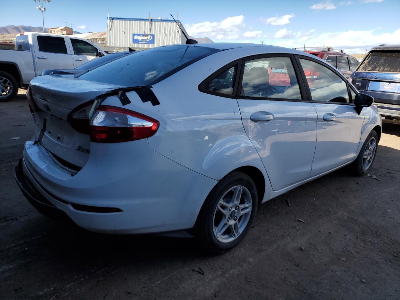 Image 3 of 2018 FORD FIESTA SE 2018 with VIN 3FADP4BJ6JM134994