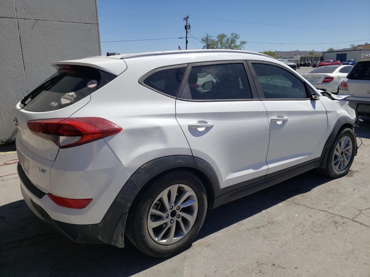 Obraz 3 z 2016 HYUNDAI TUCSON LIMITED 2016 z VIN KM8J33A27GU160985