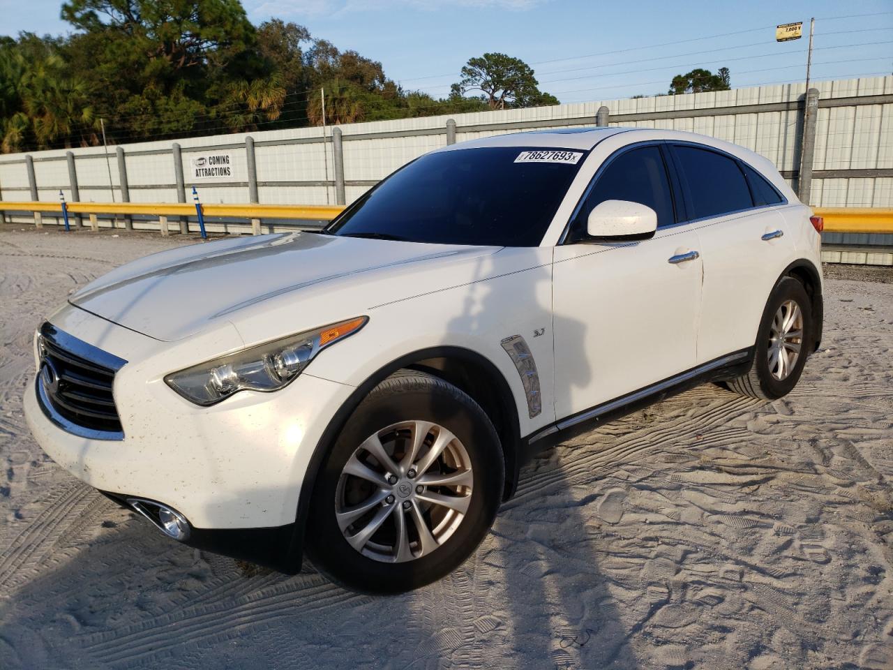 2014 INFINITI QX70  2014 image