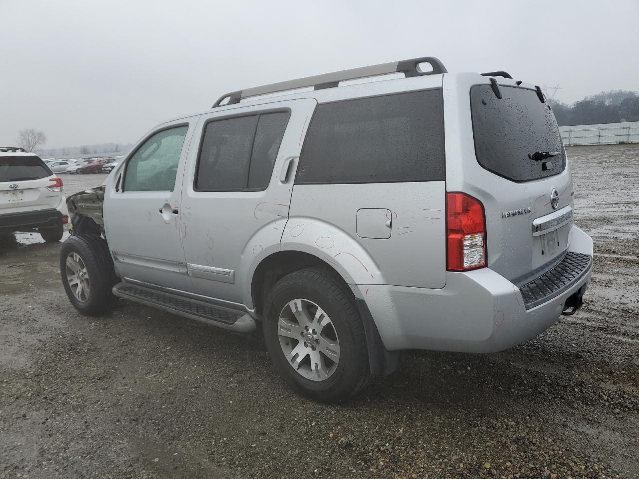 Изображение 2 2011 NISSAN PATHFINDER S 2011 с VIN 5N1AR1NN9BC627006