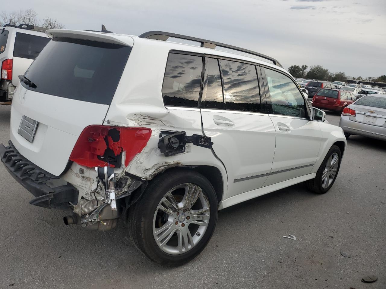 Image 3 of 2014 MERCEDES-BENZ GLK 350 2014 with VIN WDCGG5HB5EG328438