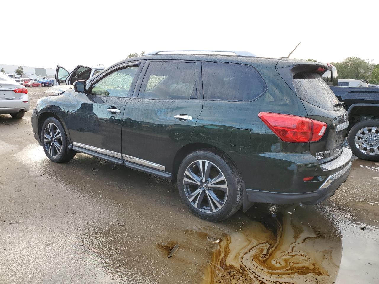 Obraz 2 z 2018 NISSAN PATHFINDER S 2018 z VIN 5N1DR2MN0JC646966