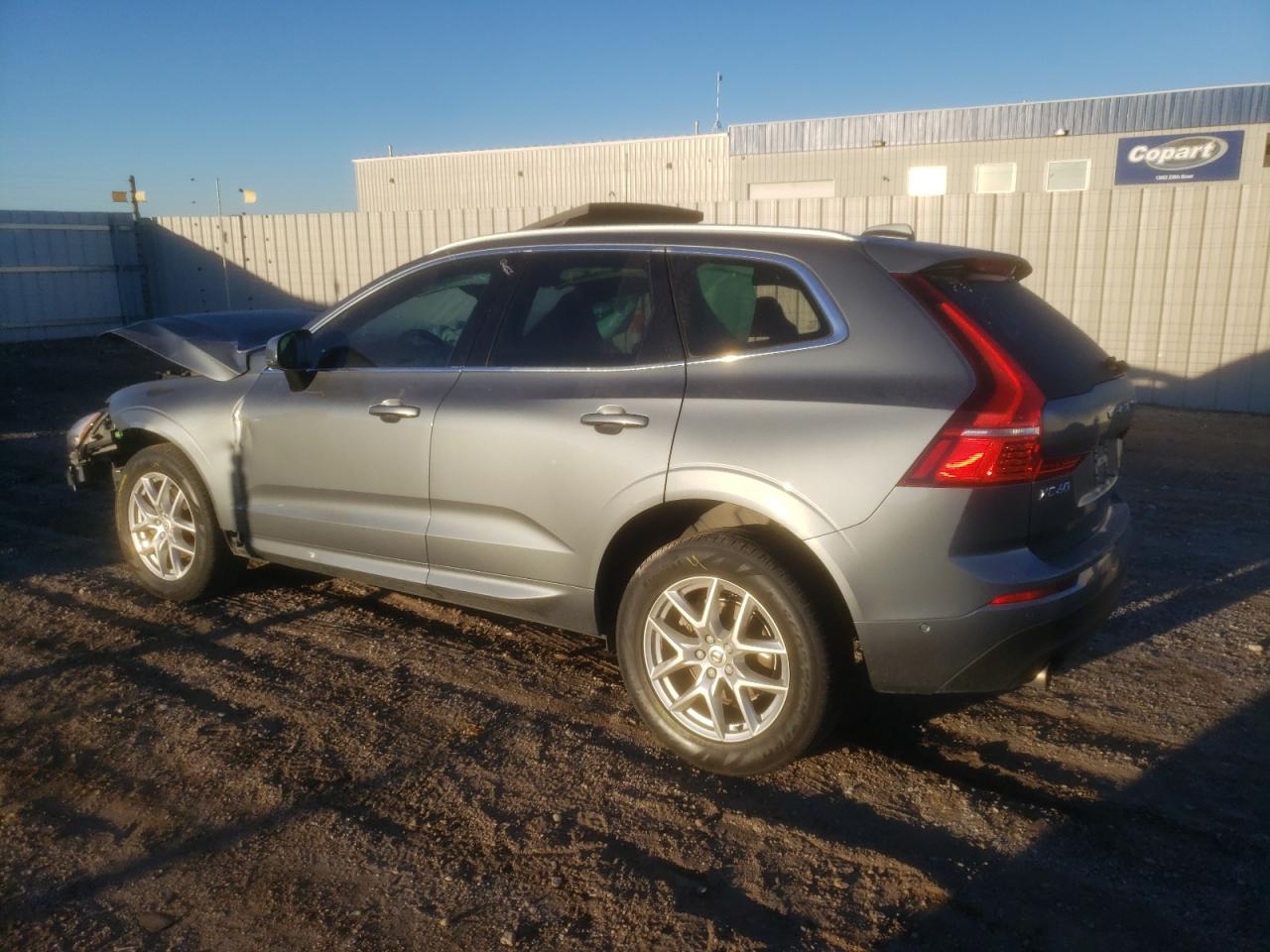 Obraz 2 z Volvo Xc60 T5 Momentum 2018 z VIN YV4102RK1J1059555