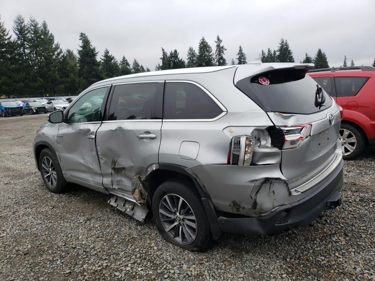 Image 2 of 2017 TOYOTA HIGHLANDER HYBRID 2017 with VIN 5TDJGRFH2HS029123