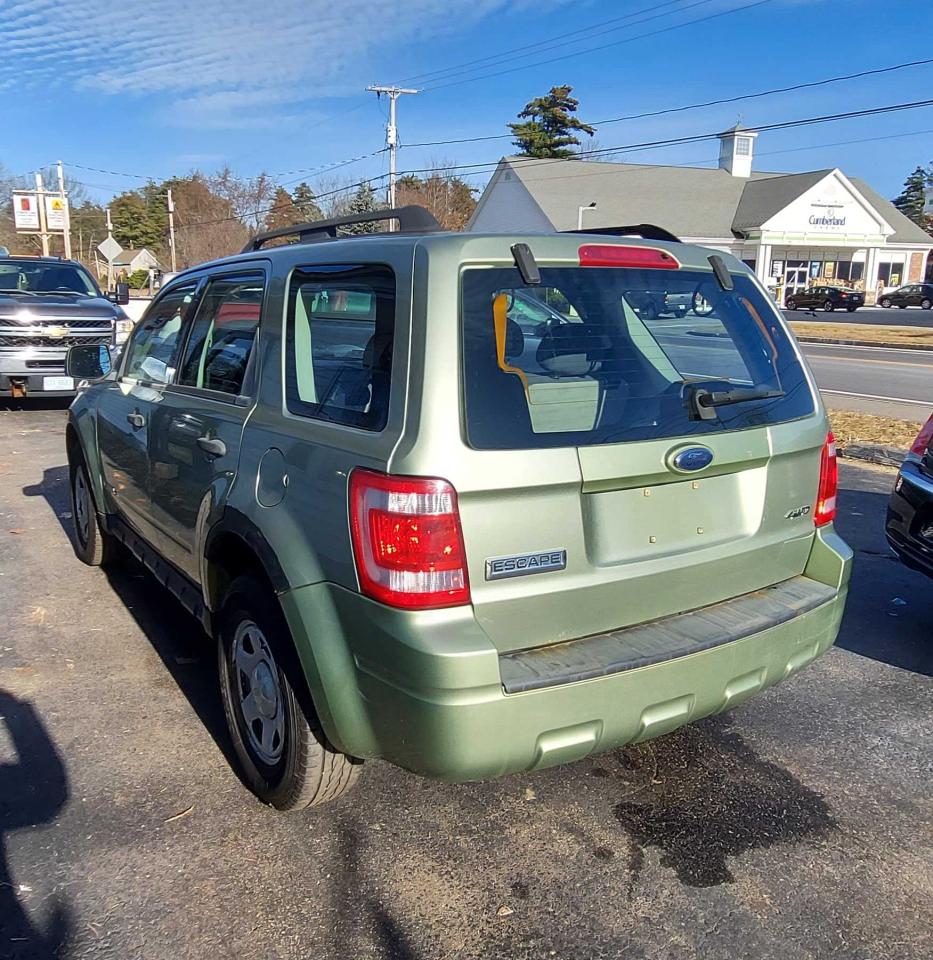 Obraz 3 z 2008 FORD ESCAPE XLS 2008 z VIN 1FMCU92Z38KC70854