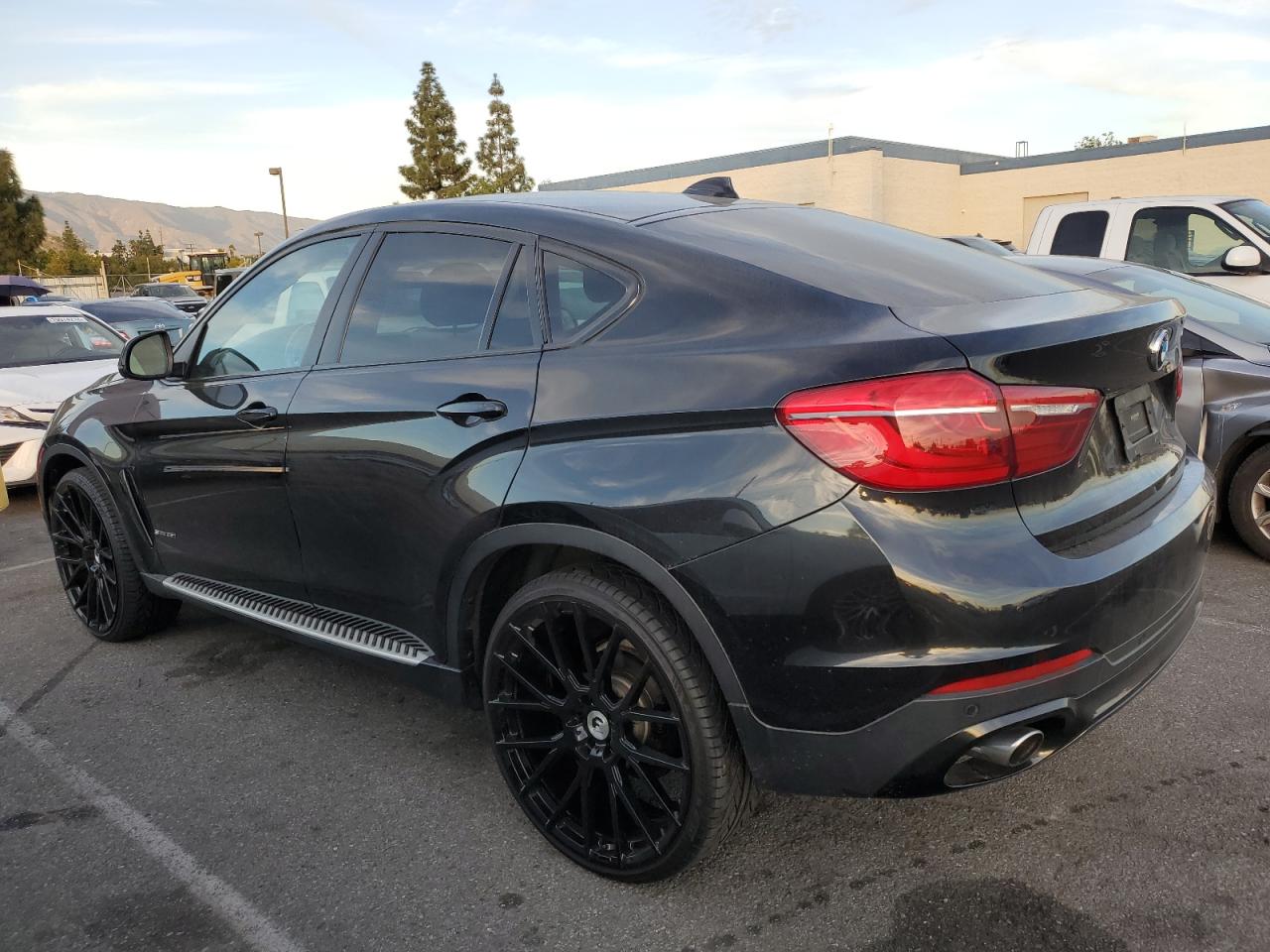 Изображение 2 2016 BMW X6 SDRIVE35I 2016 с VIN 5UXKU0C52G0F92842