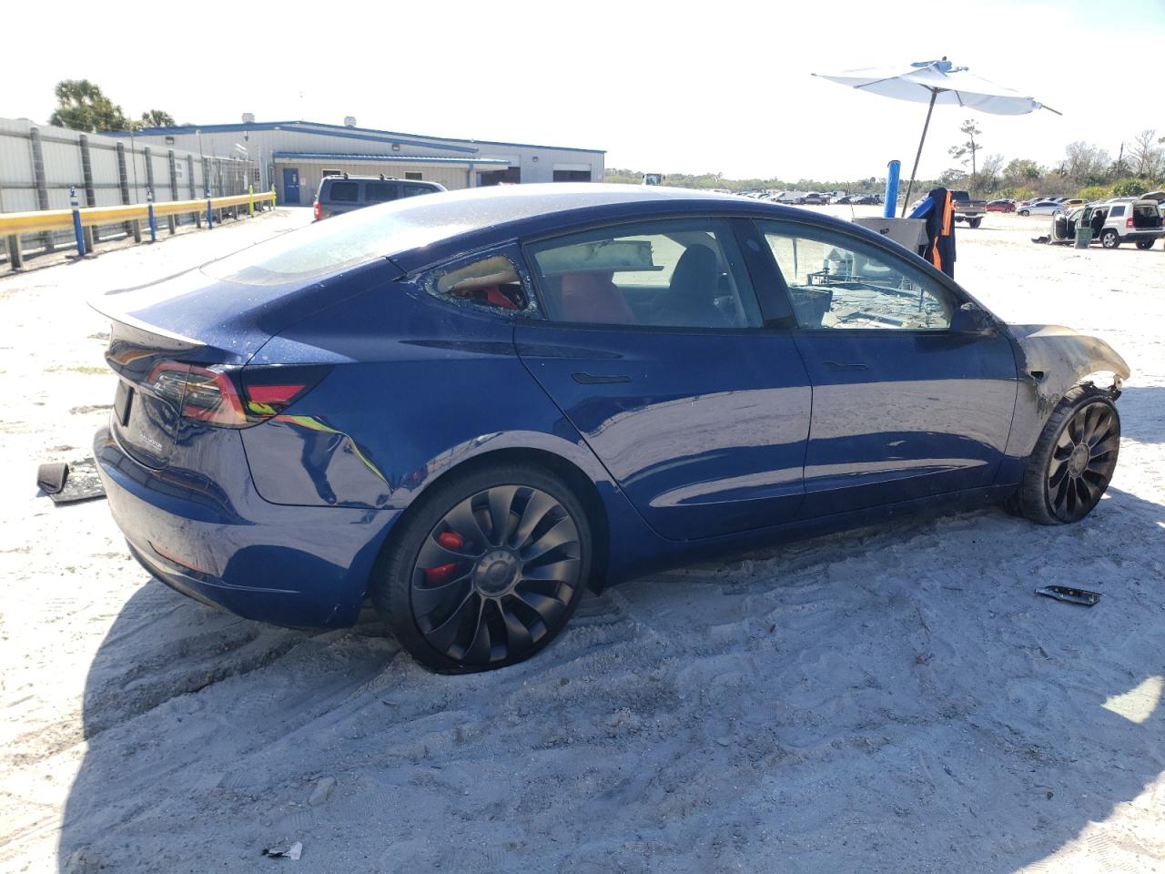 Obraz 3 z 2023 TESLA MODEL 3  2023 z VIN 5YJ3E1ECXPF511413