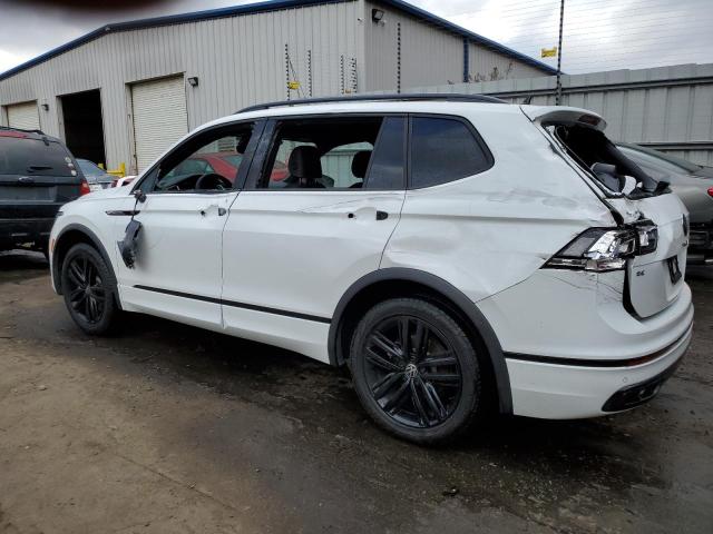 Obraz 2 z 2022 VOLKSWAGEN TIGUAN SE R-LINE BLACK 2022 z VIN 3VVCB7AX8NM044054