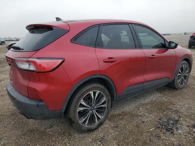 Image 3 of 2021 FORD ESCAPE SE 2021 with VIN 1FMCU0G63MUA14352