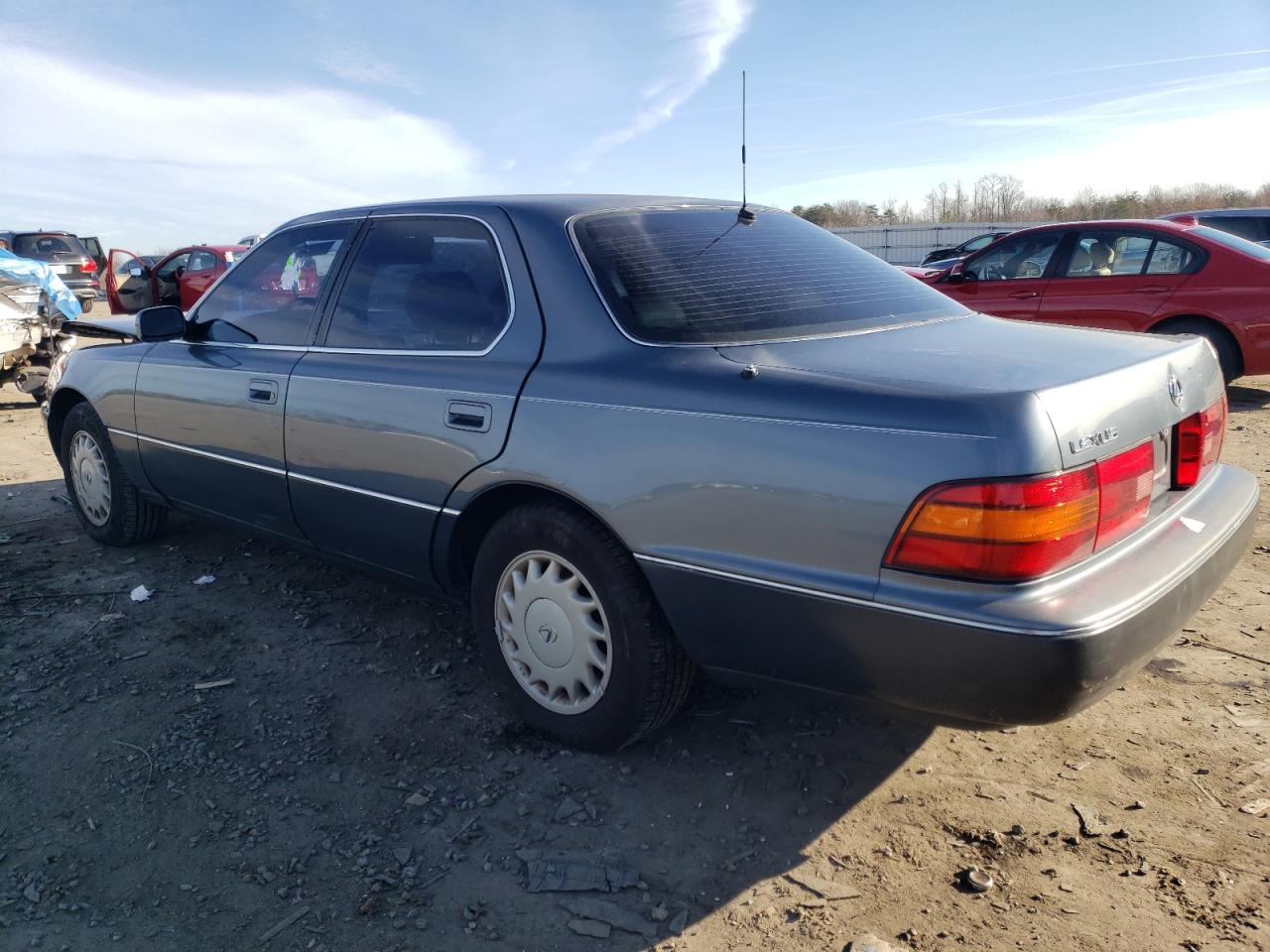 Obraz 2 z 1992 LEXUS LS 400 1992 z VIN JT8UF11E7N0130038