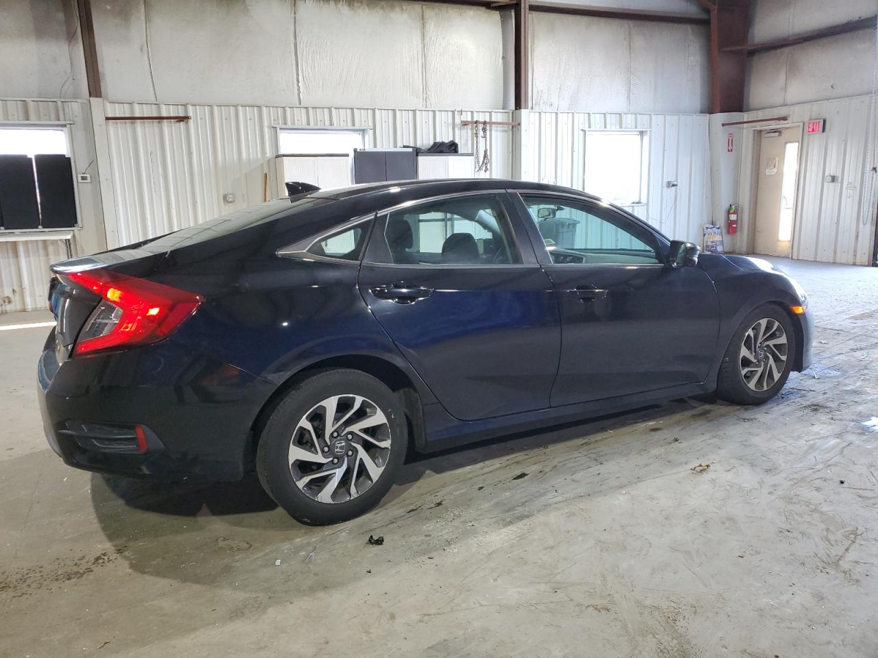 Image 3 of 2018 HONDA CIVIC EX 2018 with VIN 2HGFC2F77JH549839