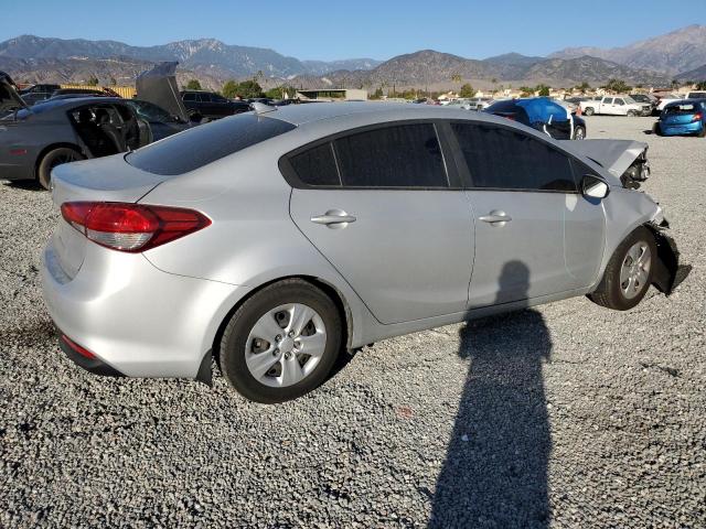 Obraz 3 z 2018 KIA FORTE LX 2018 z VIN 3KPFK4A71JE281032