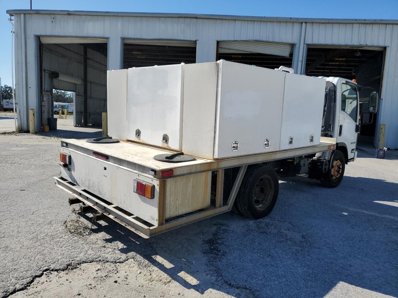 Obraz 3 z 2018 ISUZU NPR HD  2018 z VIN 54DC4W1B4JS811984