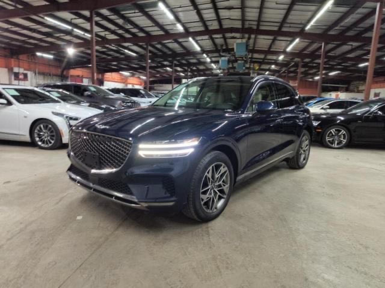 Изображение 2 2022 GENESIS GV70 BASE 2022 с VIN KMUMADTBXNU076017