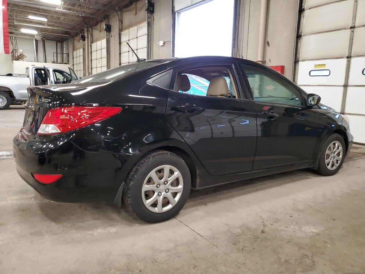 Image 3 of 2013 HYUNDAI ACCENT GLS 2013 with VIN KMHCT4AE4DU293790