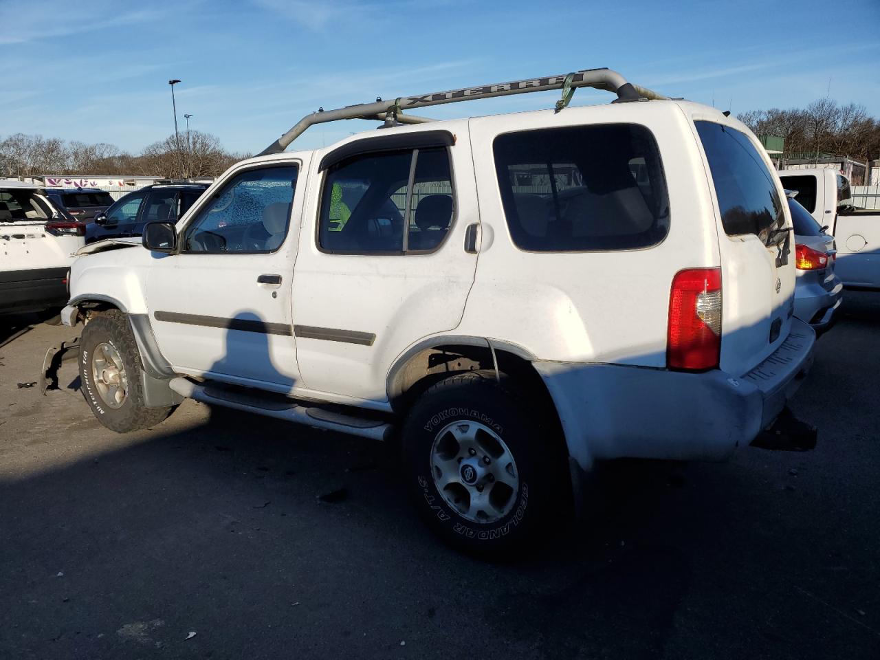 Image 2 of 2000 NISSAN XTERRA XE 2000 with VIN 5N1ED28Y6YC550003